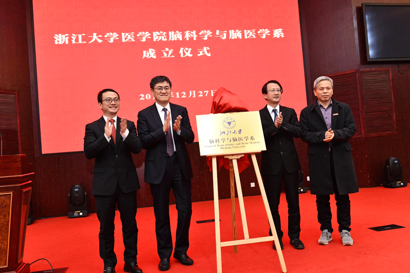 1577762815129043.gif 1577753853339563.gif