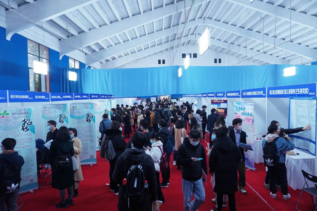 c3a0ceaf79c81e8d9ff0386d840d03c